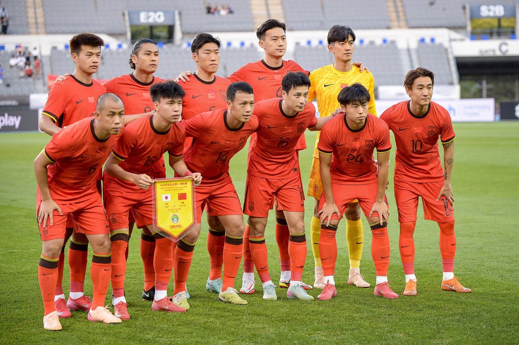 津媒:国足防守低迷&进攻也难组织,两连败0进球还不如中国香港队